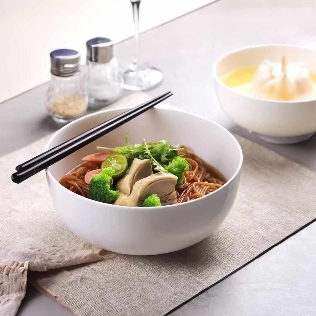 40 oz Off White Ceramic Soup Bowls Set of 4 Y695